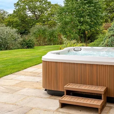 Tinkers Folly 度假居 哈罗盖特